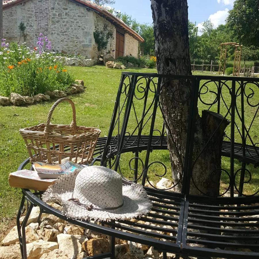 Le Petit Coin - LPC Dordogne Holidays Lussas-et-Nontronneau Extérieur photo