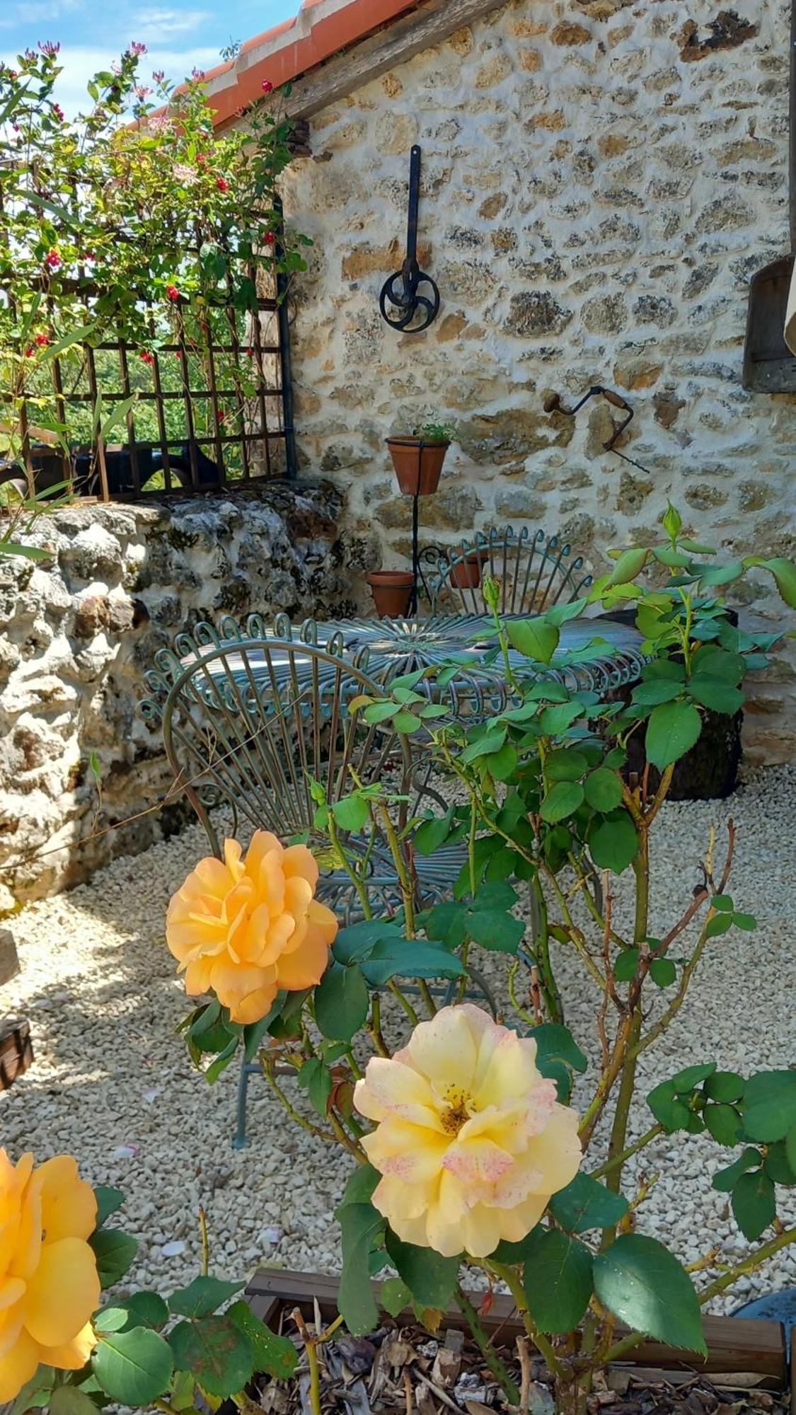 Le Petit Coin - LPC Dordogne Holidays Lussas-et-Nontronneau Extérieur photo