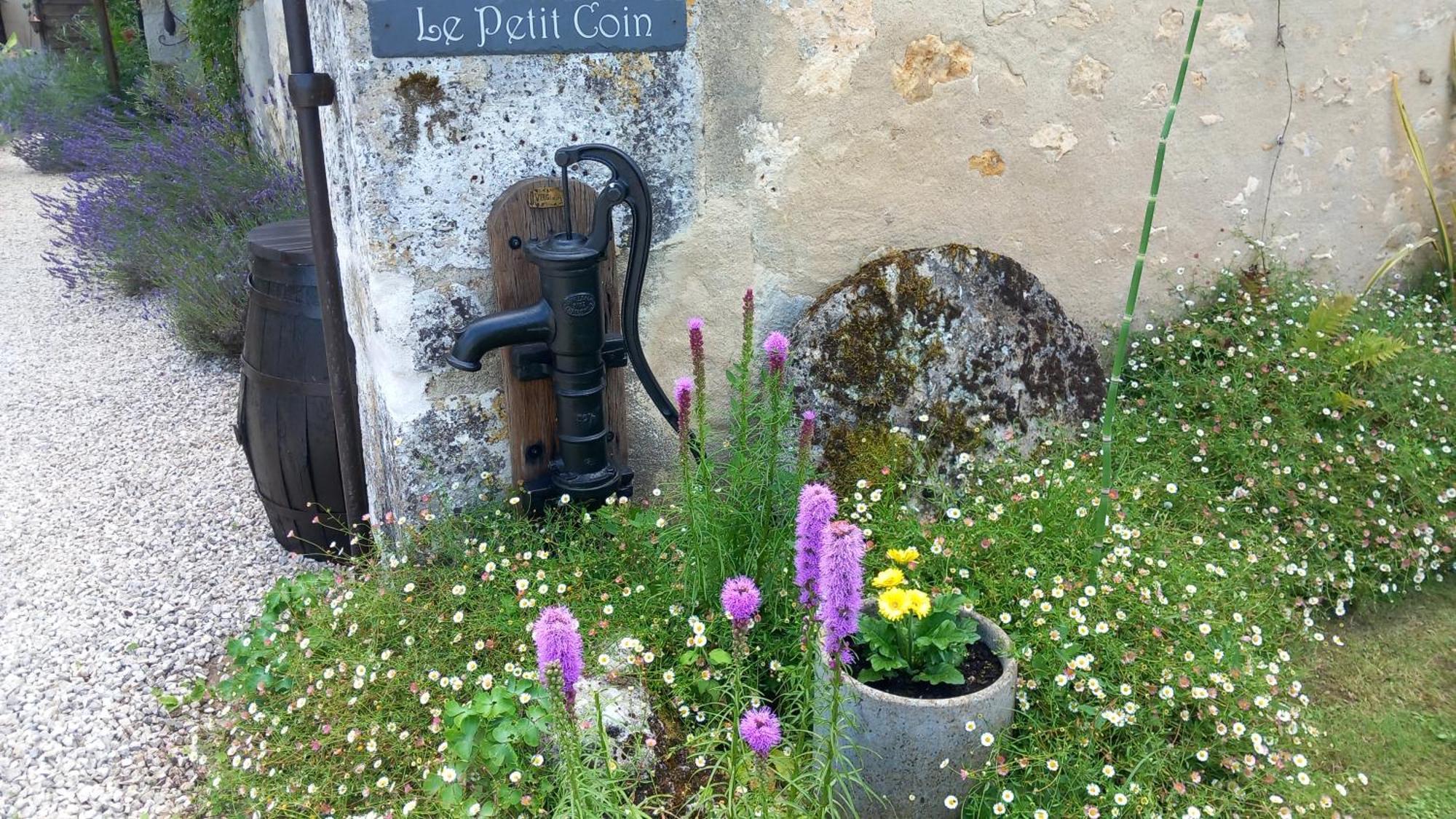 Le Petit Coin - LPC Dordogne Holidays Lussas-et-Nontronneau Extérieur photo